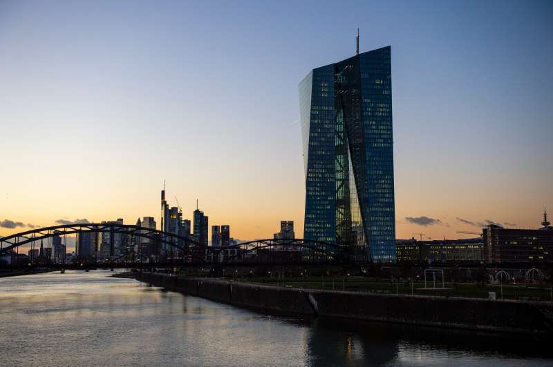 EU warns it will take unilateral action, if OECD doesn't agree on digital tax